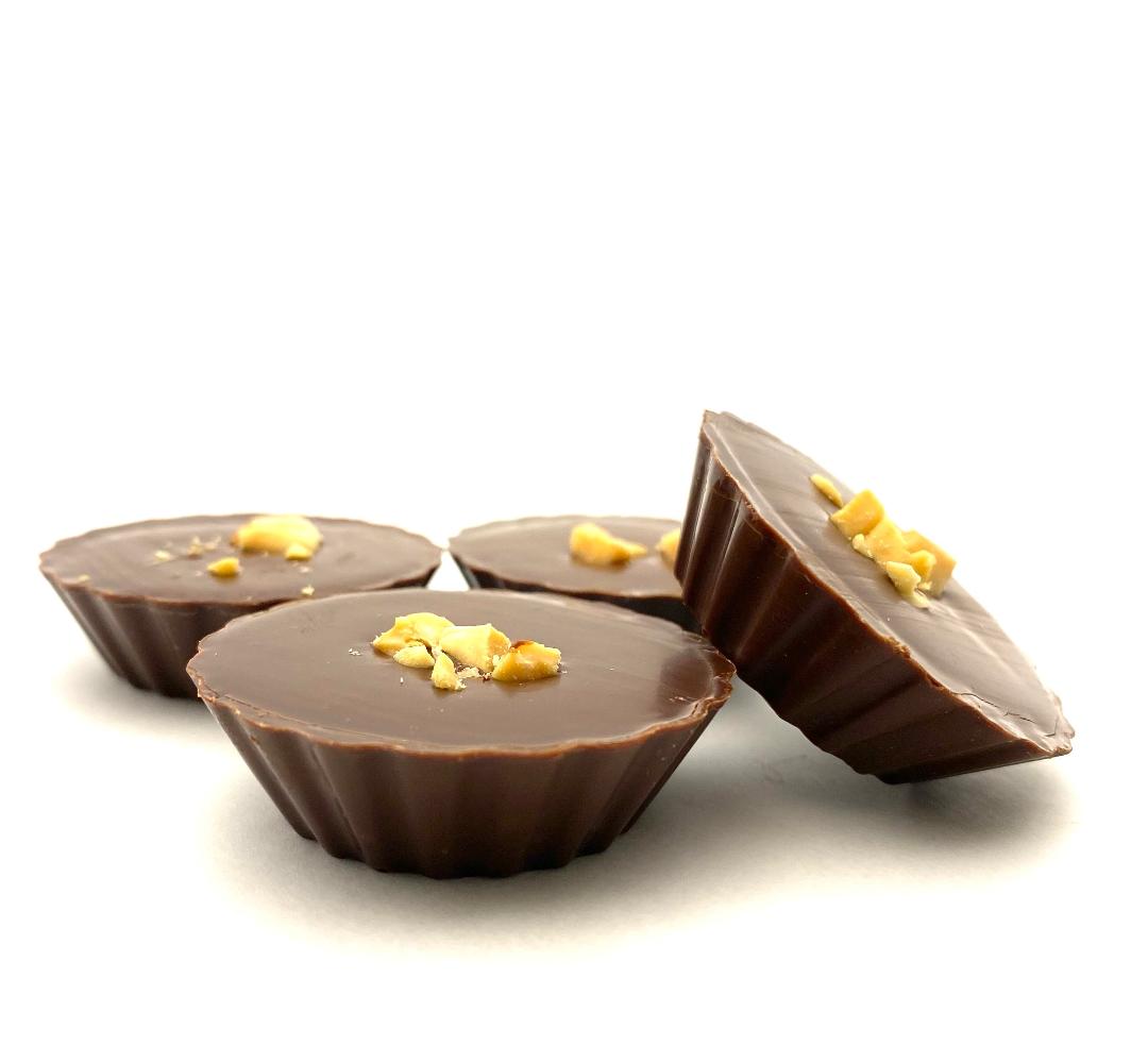 Peanut Butter Cups Dark Chocolate (4-pc package)